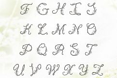Efelious - floral monogram set Product Image 3