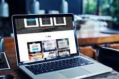 MacBook Screen Mock-Up / 21 PSD  Product Image 3