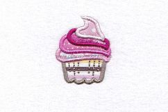 Layerd Swirl Cupcake Applique Embroidery Design Product Image 2