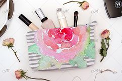 White Cosmetic Bag Mock-up. PSD Product Image 3