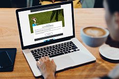 MacBook Screen Mock-Up / 21 PSD  Product Image 20