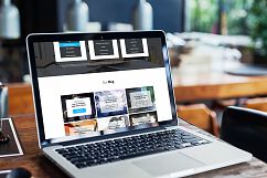 MacBook Screen Mock-Up / 21 PSD  Product Image 4