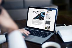 MacBook Screen Mock-Up / 21 PSD  Product Image 13