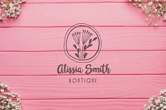 Hand drawn feminine premade logo v02 Product Image 8