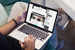 MacBook Screen Mock-Up / 21 PSD  Product Image 12