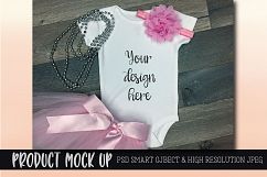 Pretty in Pink MOCK UP | PSD & JPEG Product Image 1