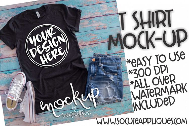 Black t shirt mock up 6505
