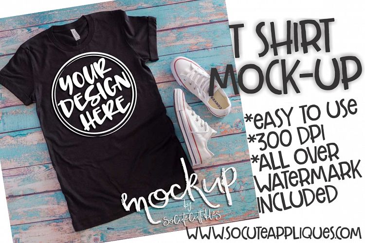 Black t shirt mock up 6503