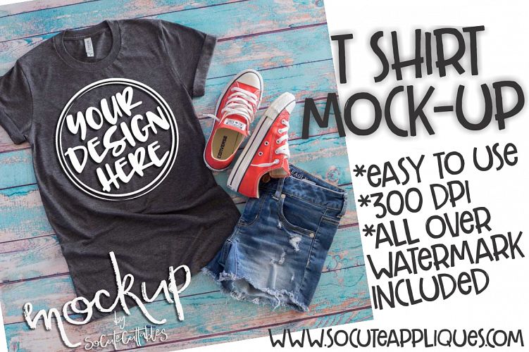 Gray t shirt mock up 6492
