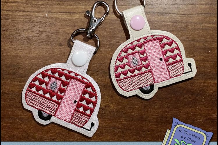 ITH Tiny Camper with Hearts Vinyl Key Fob or Bag Tag - Snap Tab Machine Embroidery