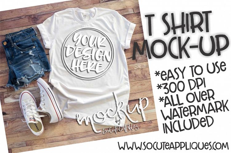 White t shirt mock up 6520