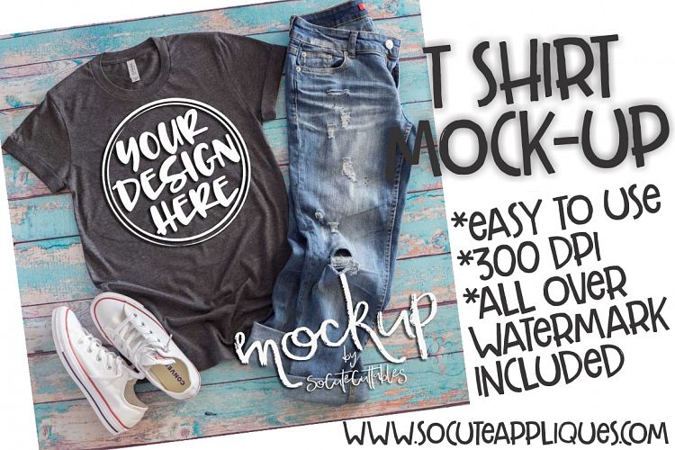 Gray t shirt mock up 6487