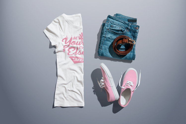 Crew Neck T-shirt Mock-up Female Version