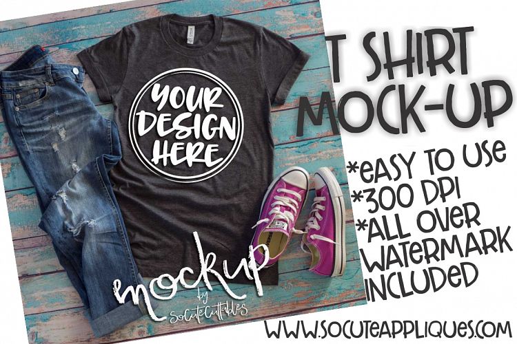 Gray t shirt mock up 6497