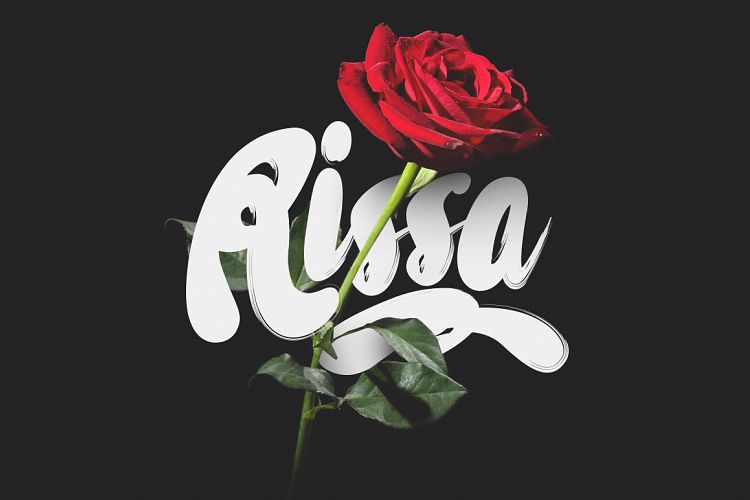 Rissa Typeface + Swashes