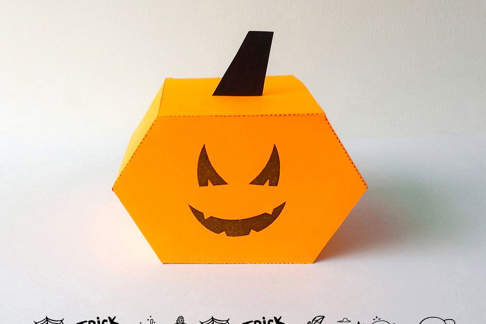DIY Pumkin favor - 3d papercraft example image 1