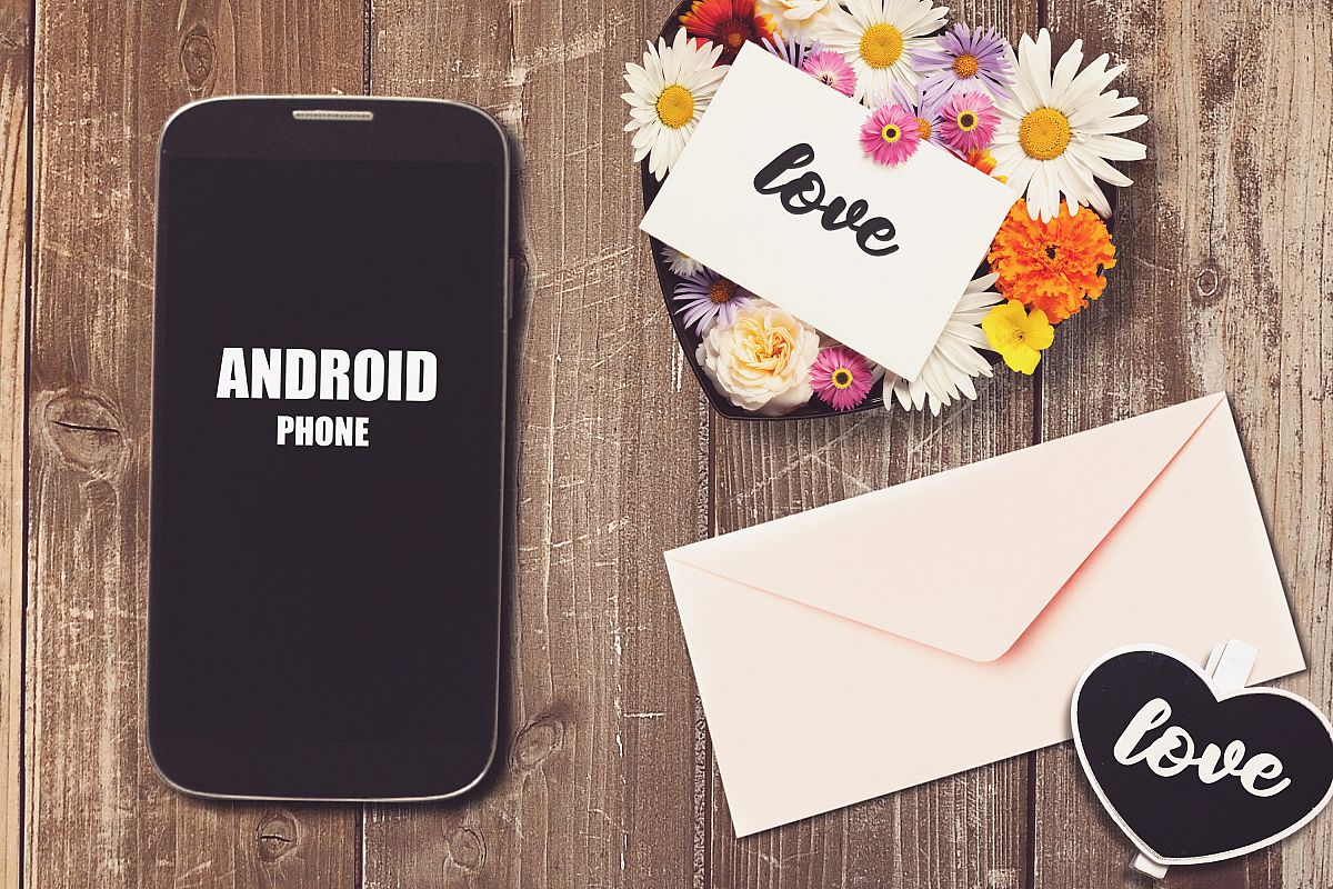 Valentine Phone Screen Mock-up #3 example image 1
