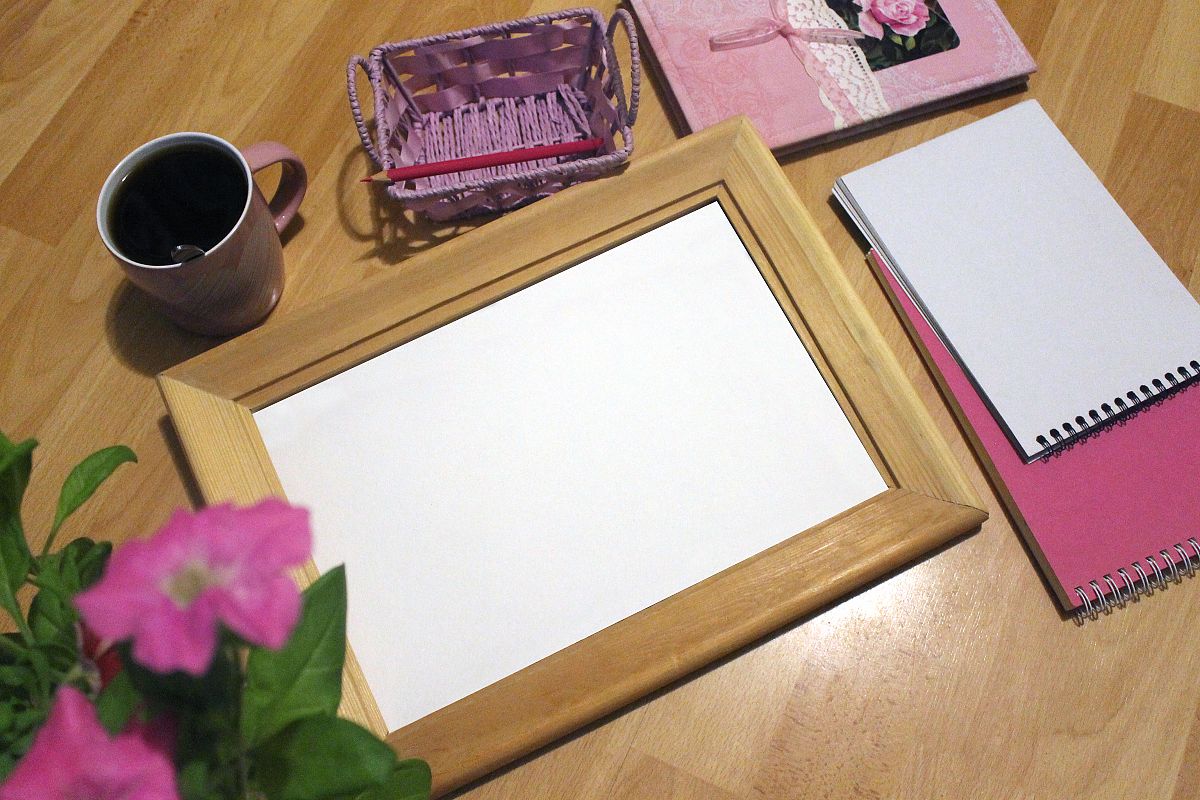 Art mock up example image 1