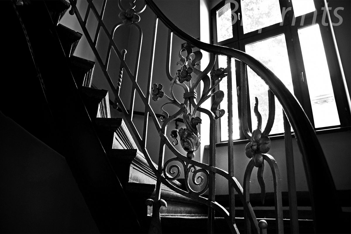 Stairs photo, architecture photo example image 1