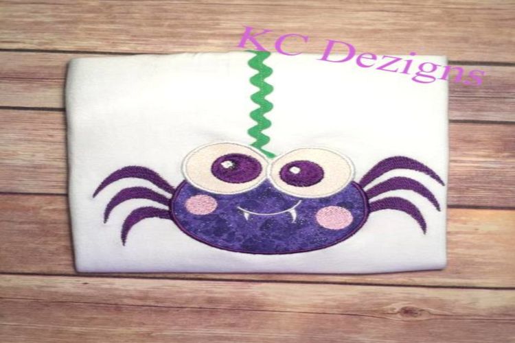 Green Eyed Halloween Spider Embroidery/Applique Design example image 1