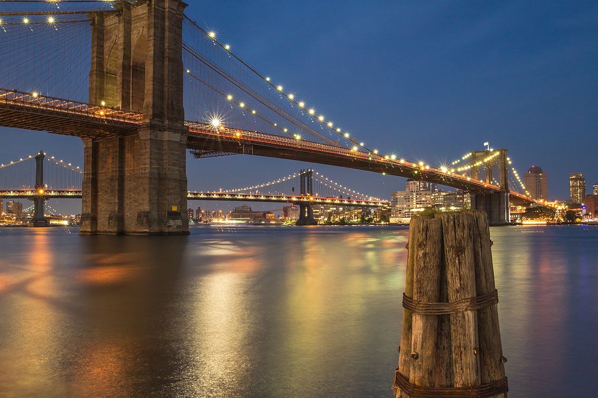 Night view on Manhattan bridges example image 1