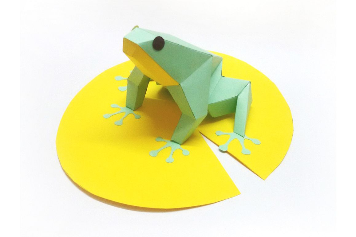 DIY Frog - 3d papercraft example image 1