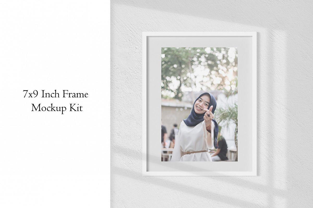 7x9 Inch Frame Mockup Kit example image 1