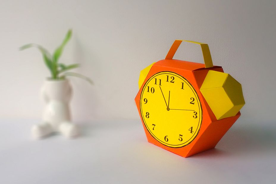 DIY Alarm favor - 3d papercraft example image 1