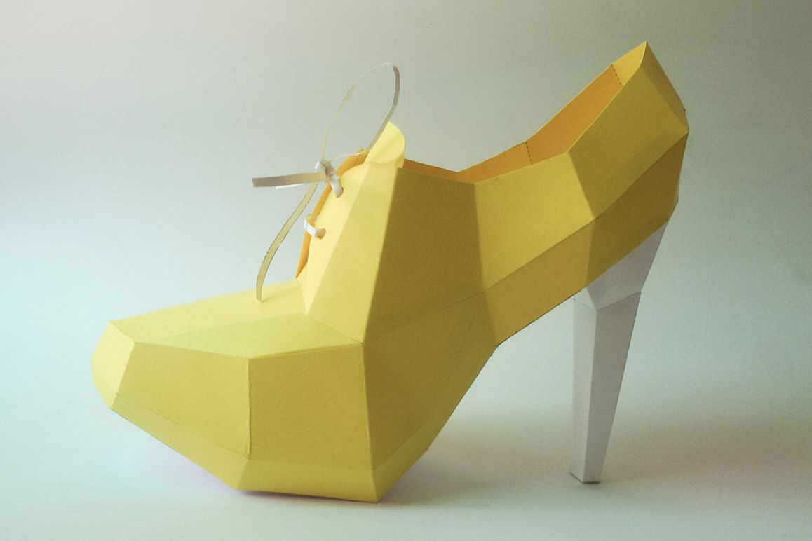 DIY High Heel Ankle Boot - 3d papercraft example image 1