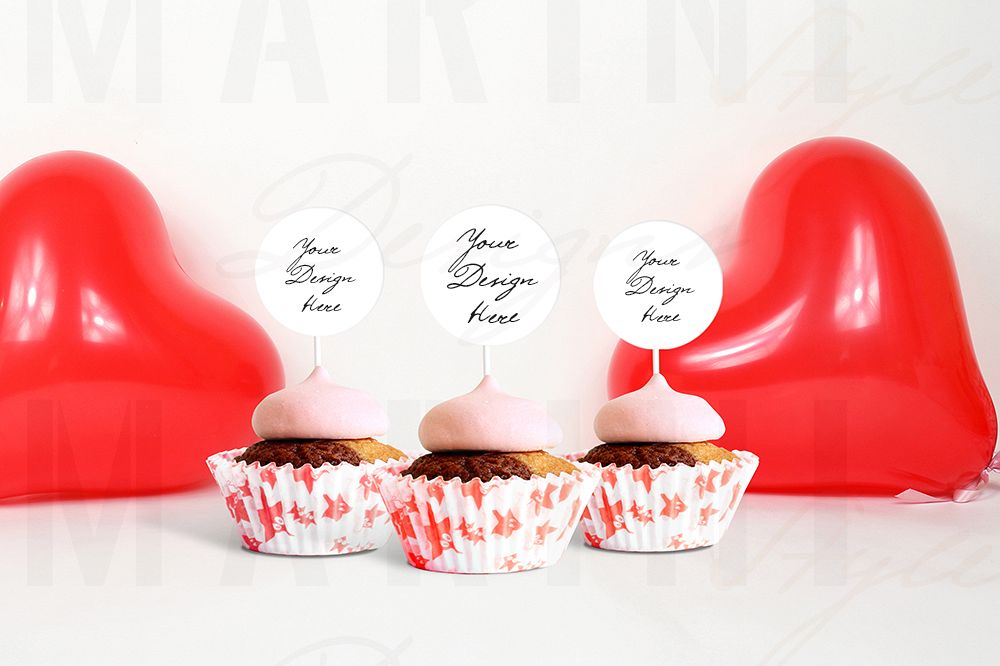 Valentine's day cupcake topper mockup, circle tag, 1101